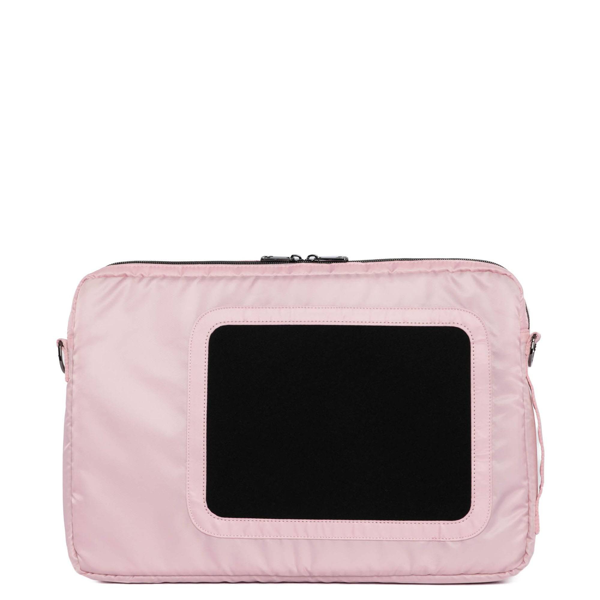 Delta 17 Laptop Case