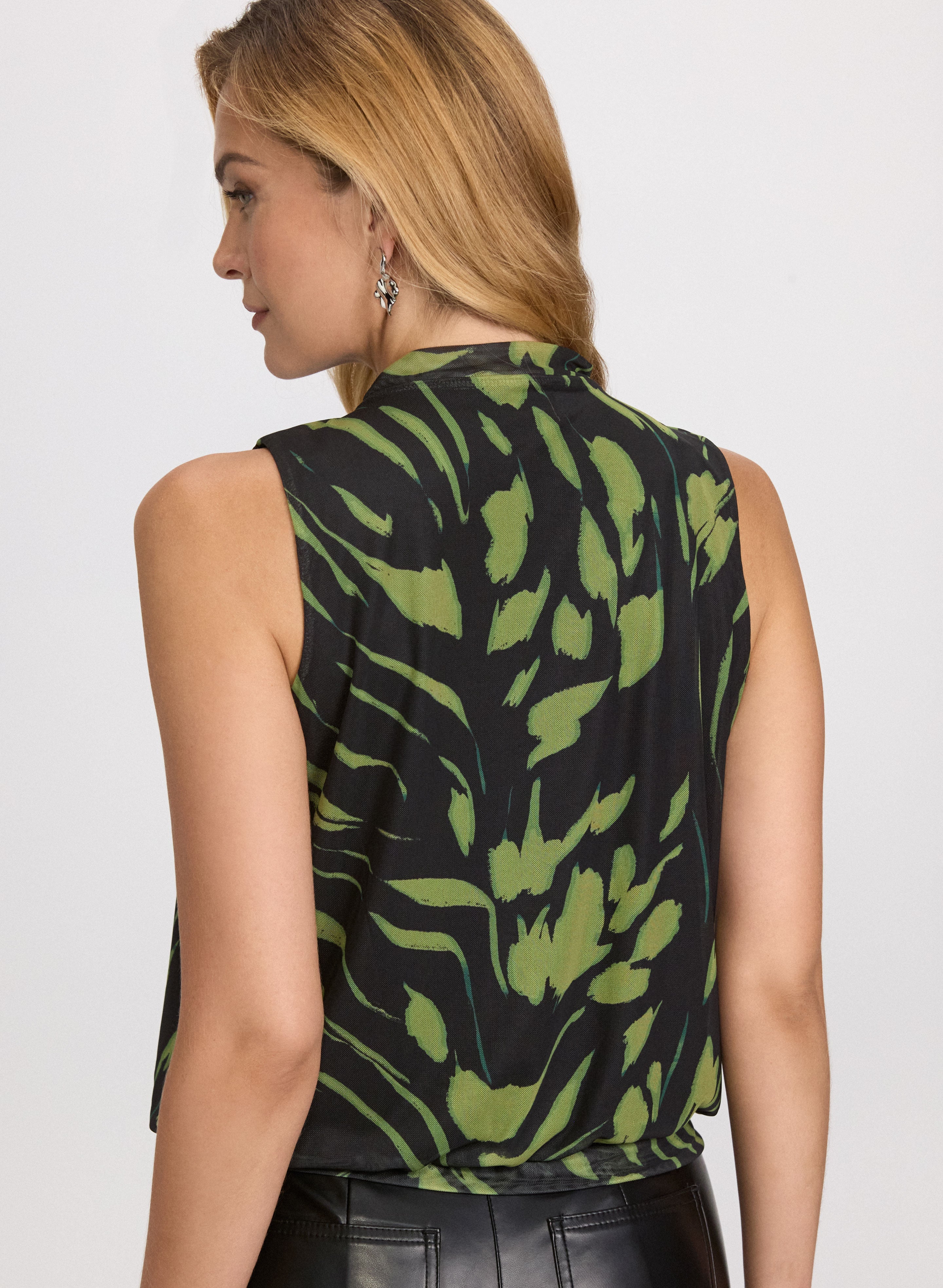 Abstract Print Top