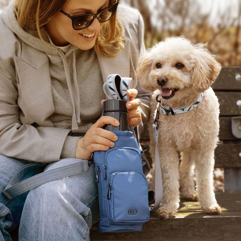 Huggie SE Crossbody Bottle Holder