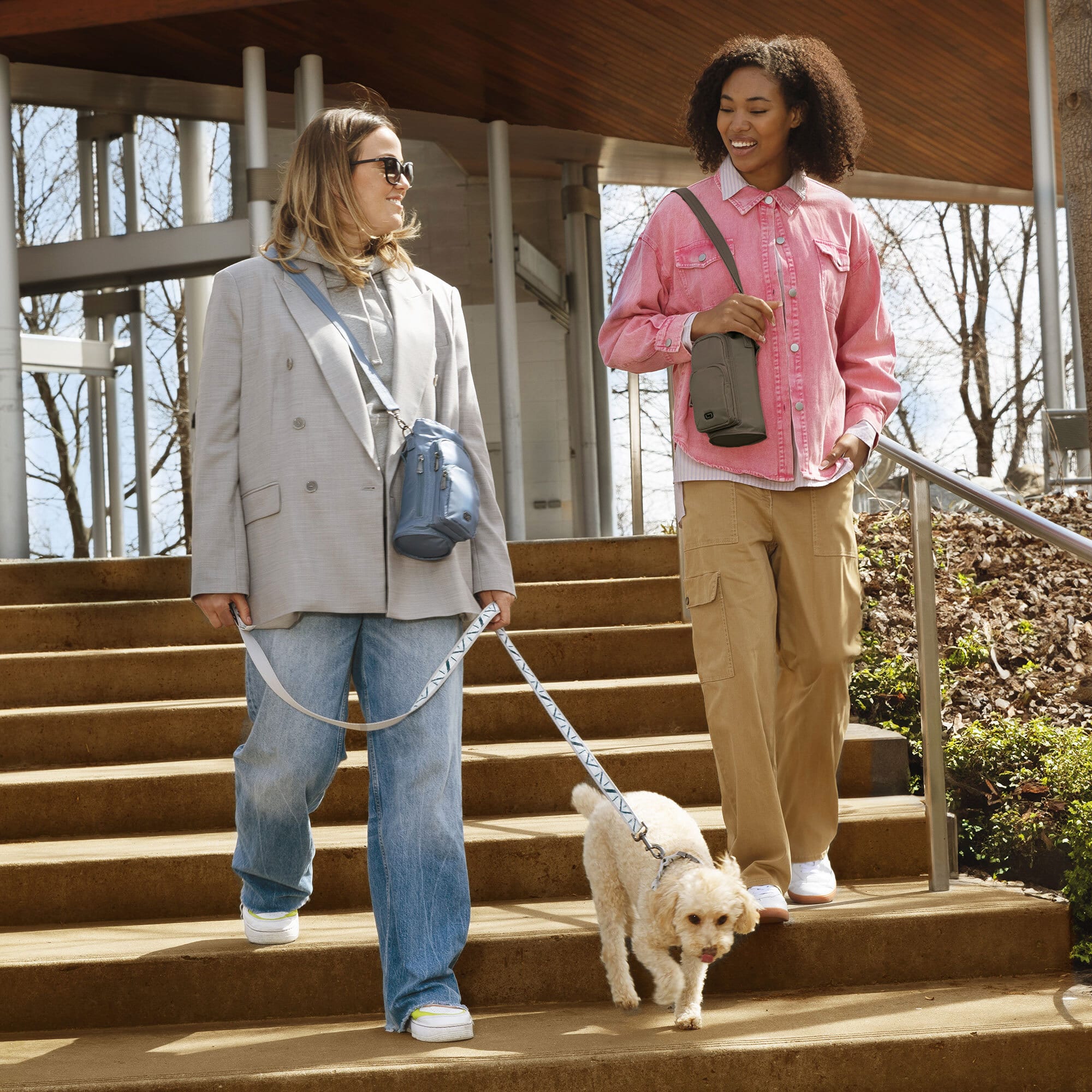 Huggie SE Crossbody Bottle Holder