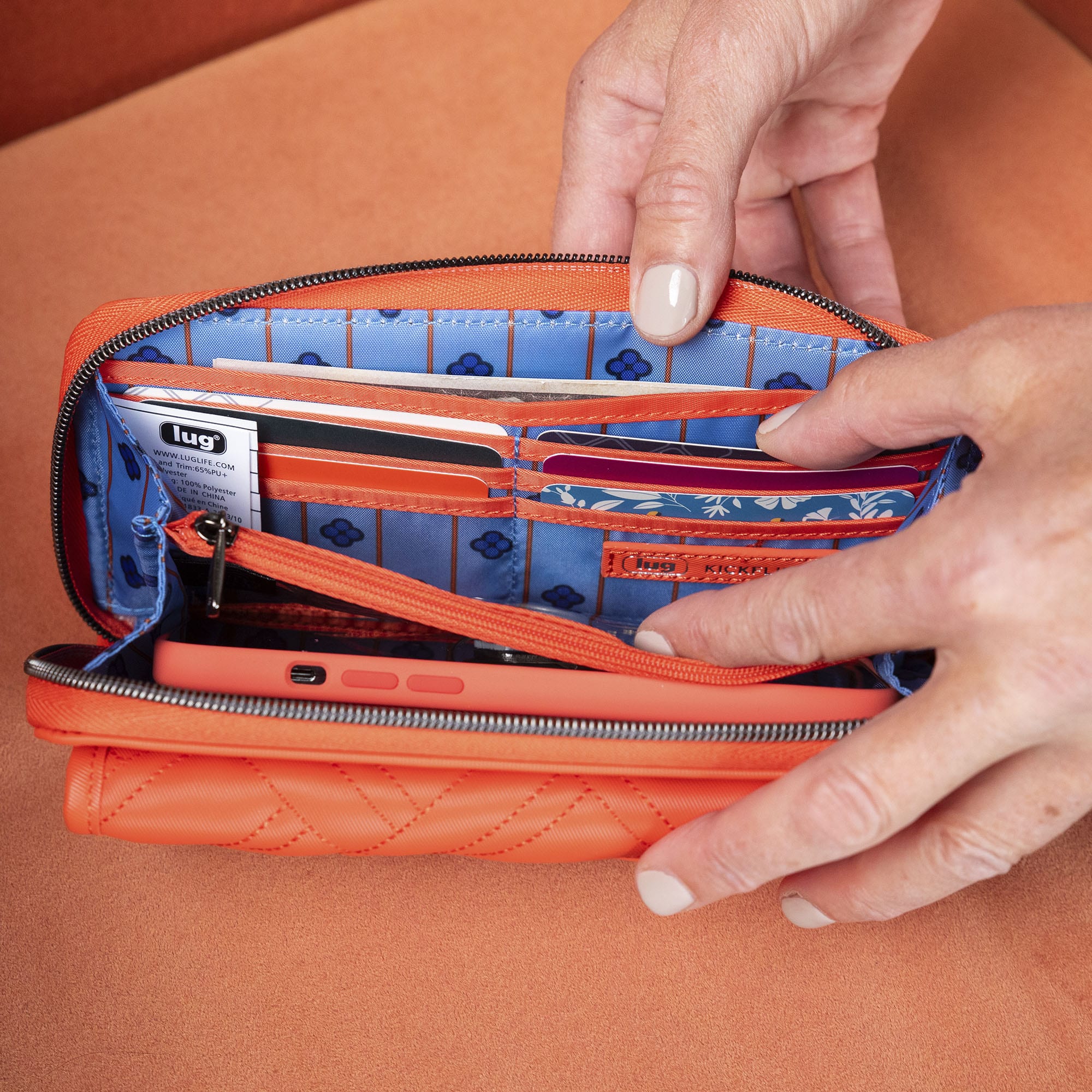 Kickflip SE Satin Luxe VL RFID Wallet