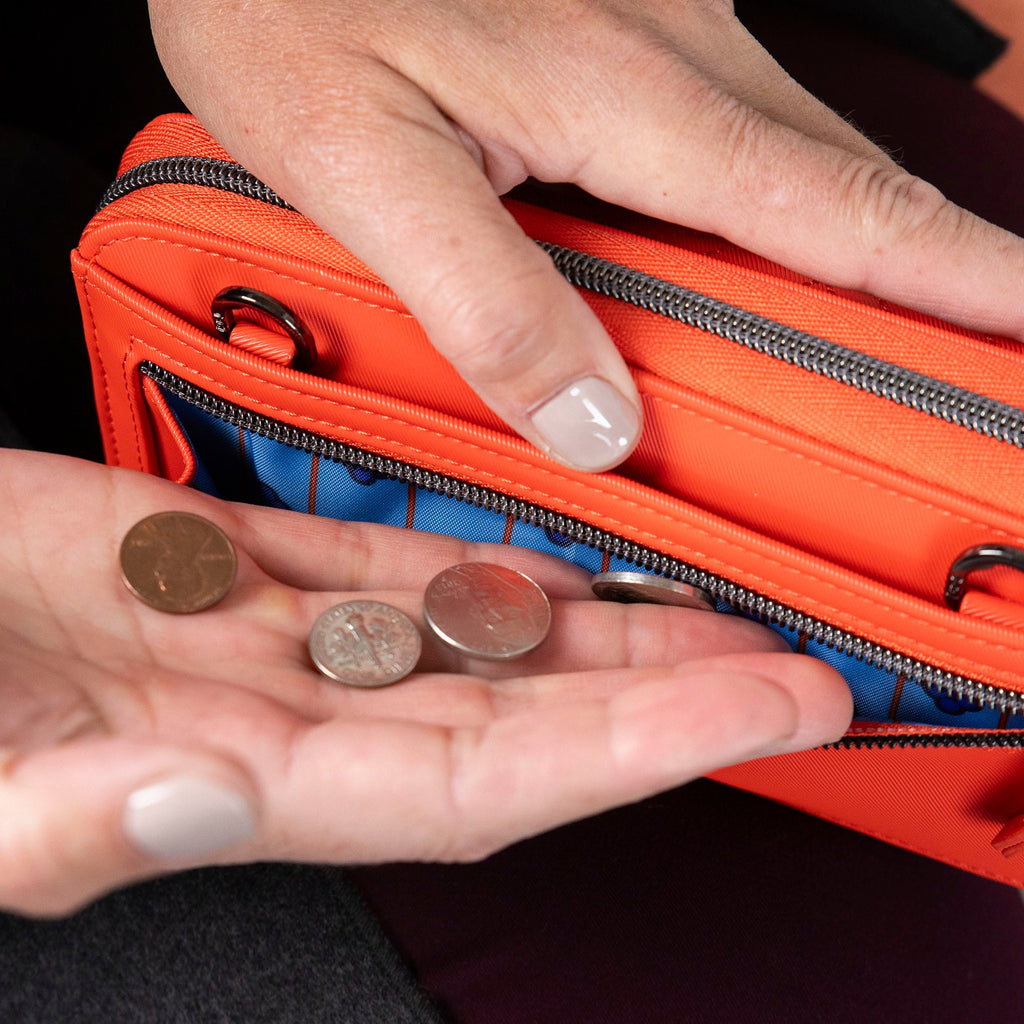 Kickflip SE Satin Luxe VL RFID Wallet