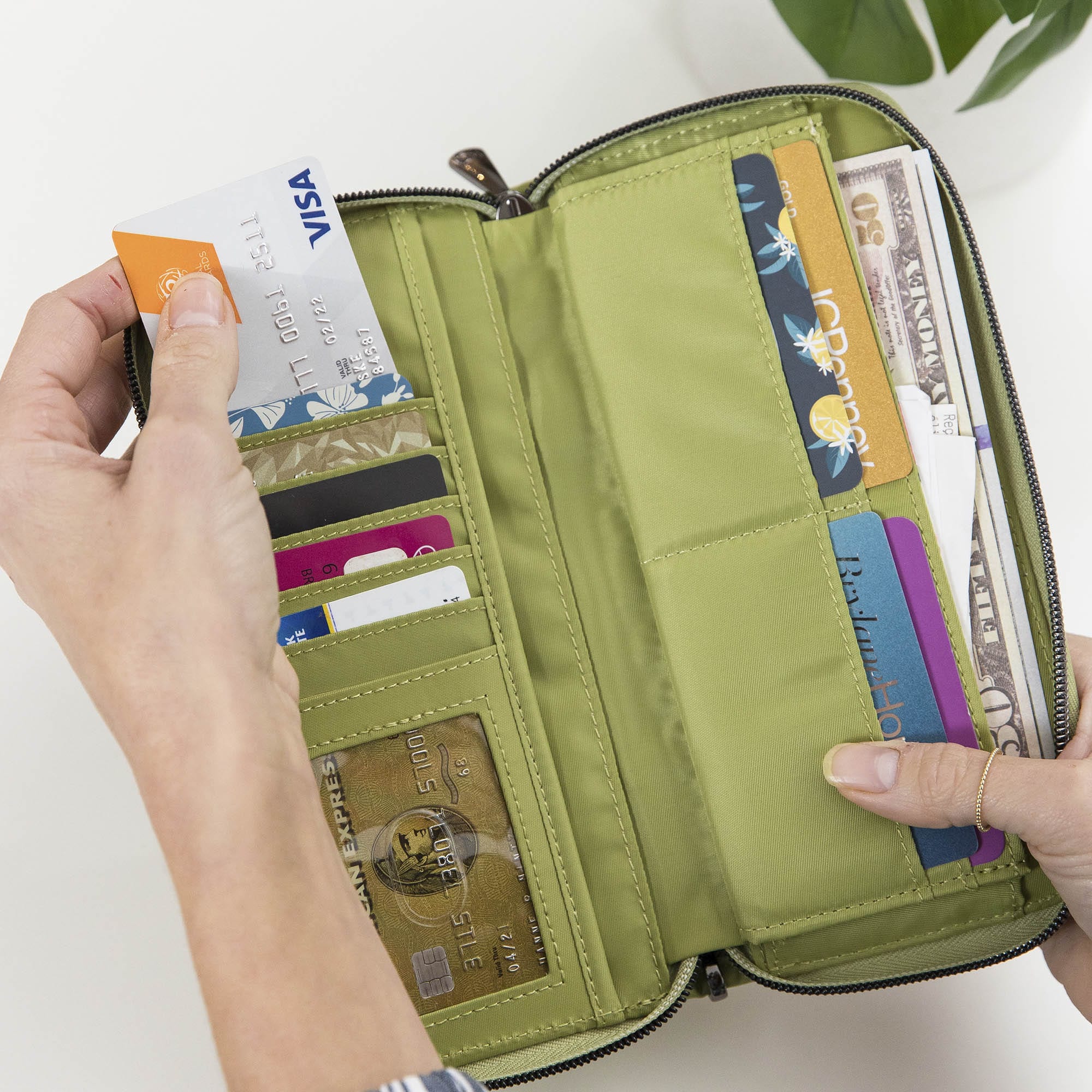 Straddle Wristlet RFID Wallet