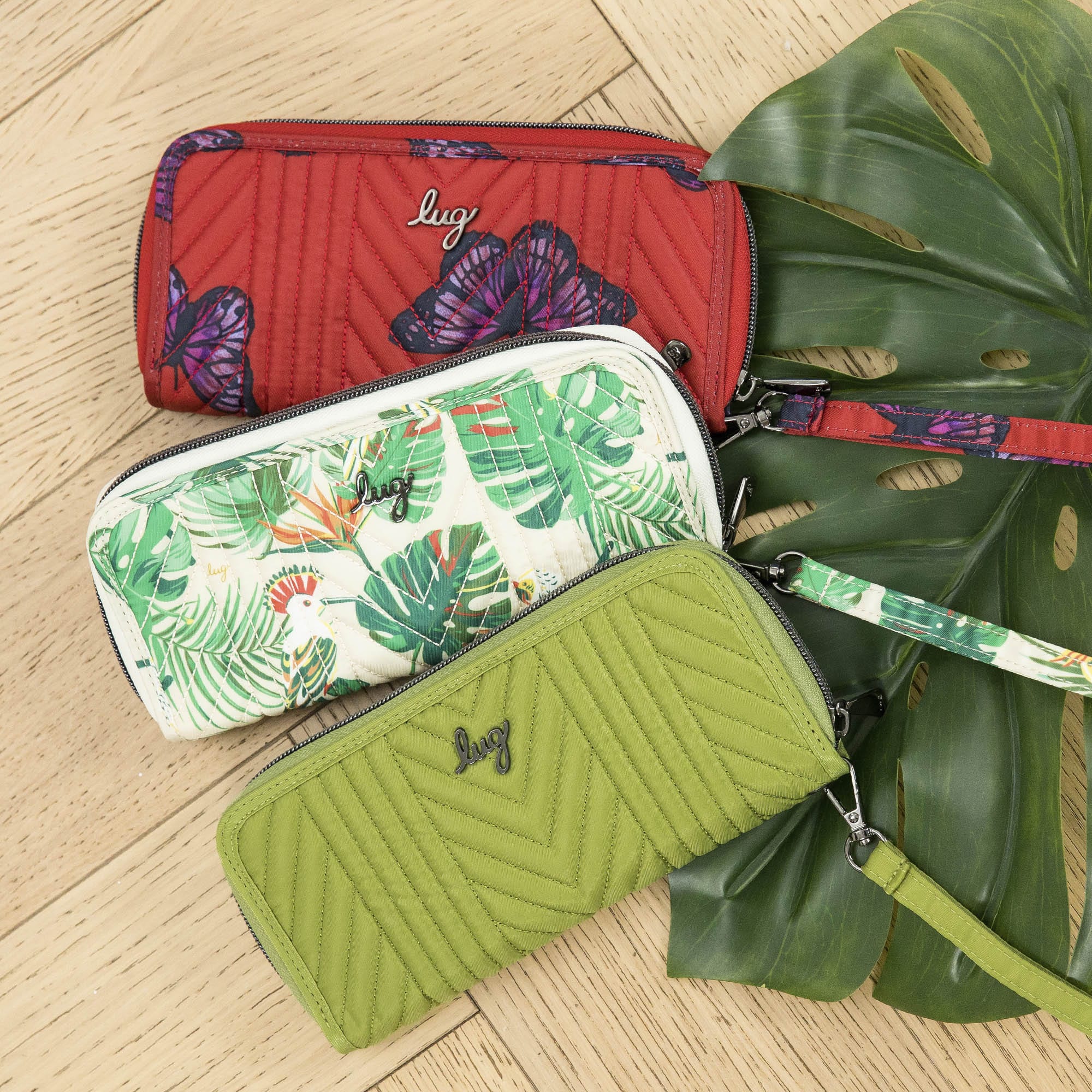 Straddle Wristlet RFID Wallet
