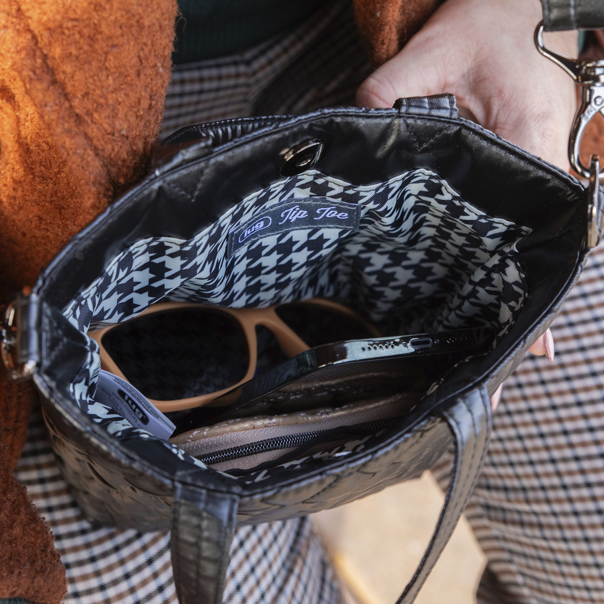 Tip Toe Crossbody Bag