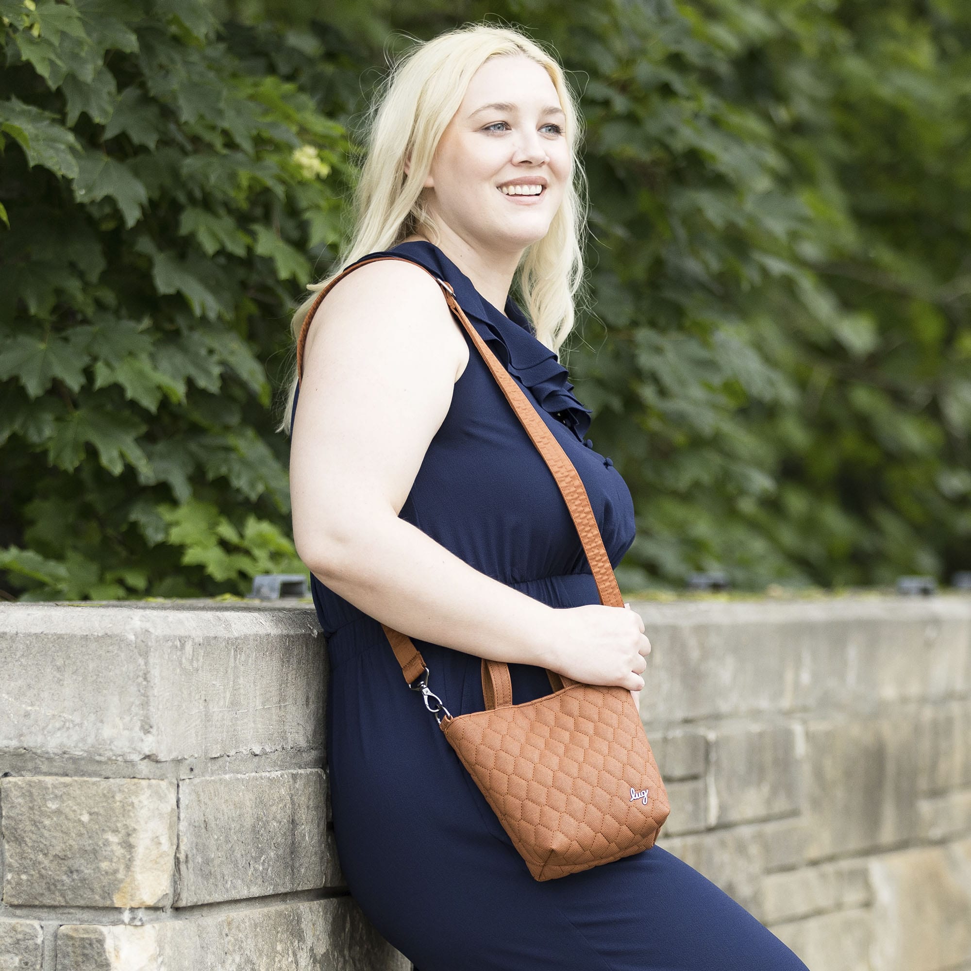 Tip Toe Matte Luxe VL Crossbody Bag