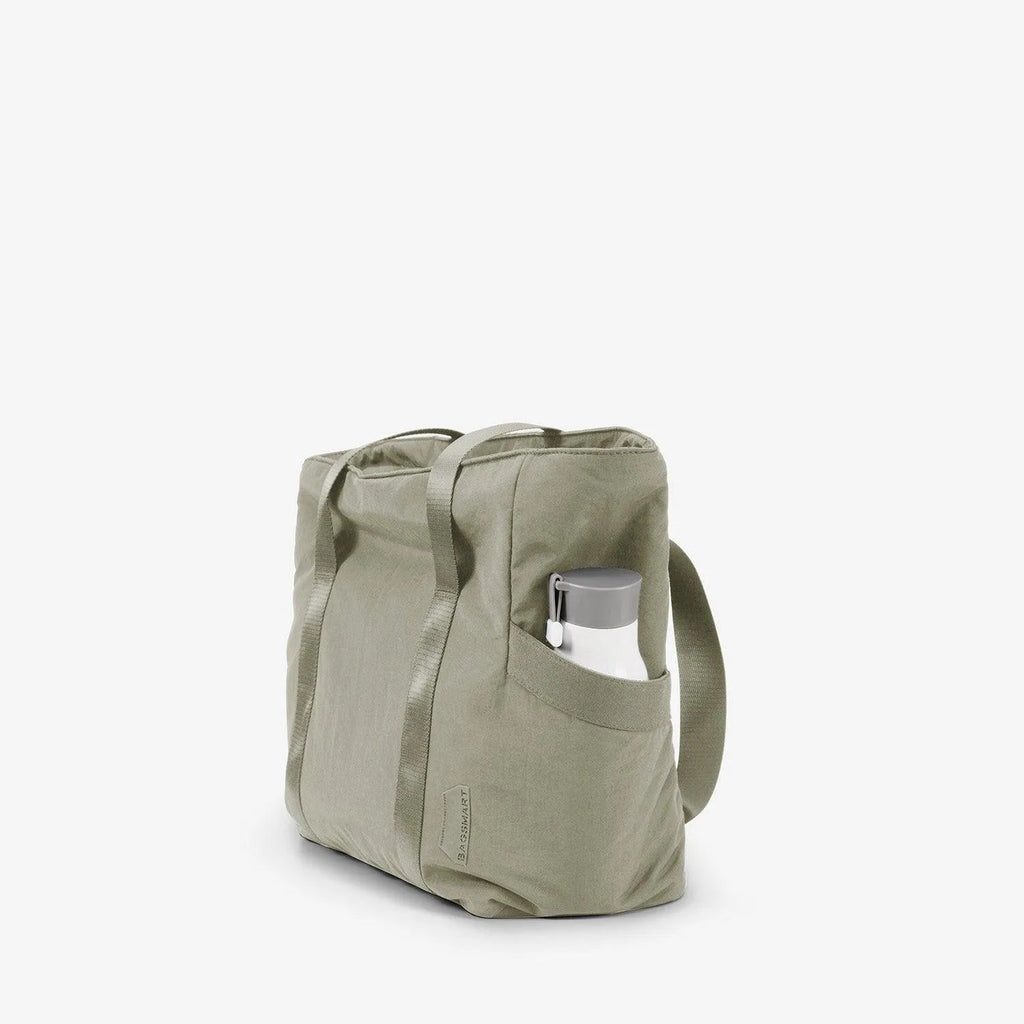 (FREE GIFT) Zoraesque 18L-20L Tote